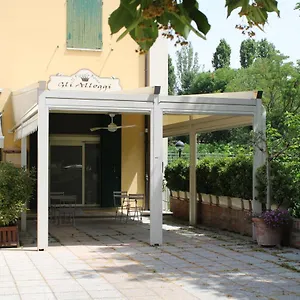  Affittacamere Gli Alloggi De Il Piccolo Borgo